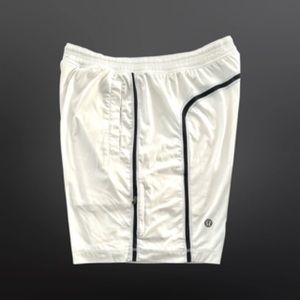 Lululemon Men’s White Lined Pace Breaker Shorts Size XL